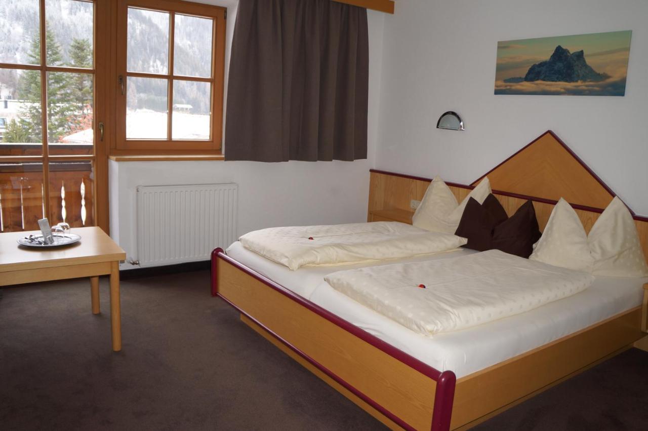 Pension Strolz Sankt Anton am Arlberg Ngoại thất bức ảnh